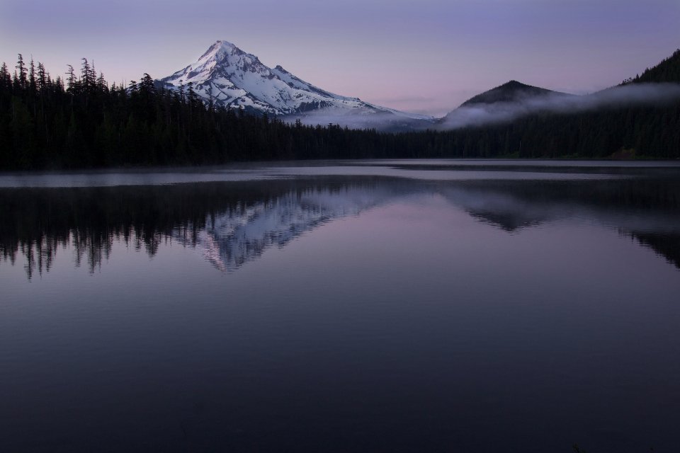 A still mountain lake